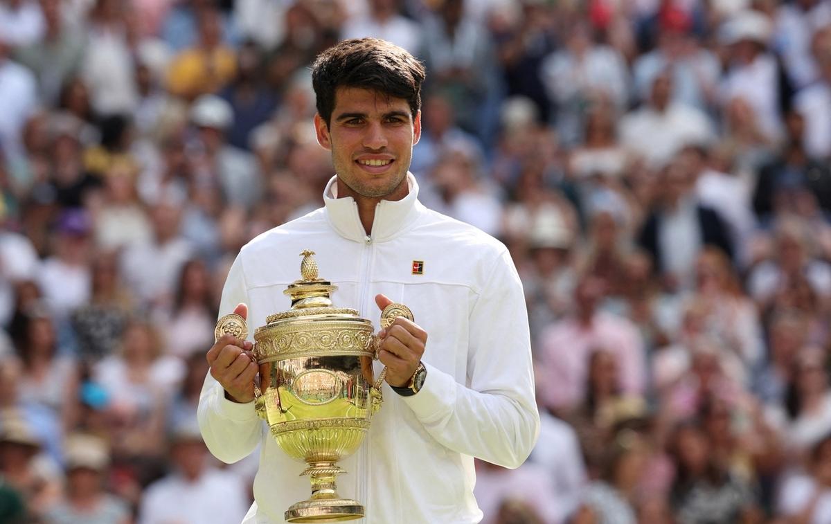 DWG前途光明！，德约科维奇新星重返赛场表现突出全场沸腾不已的简单介绍-爱游戏登录入口