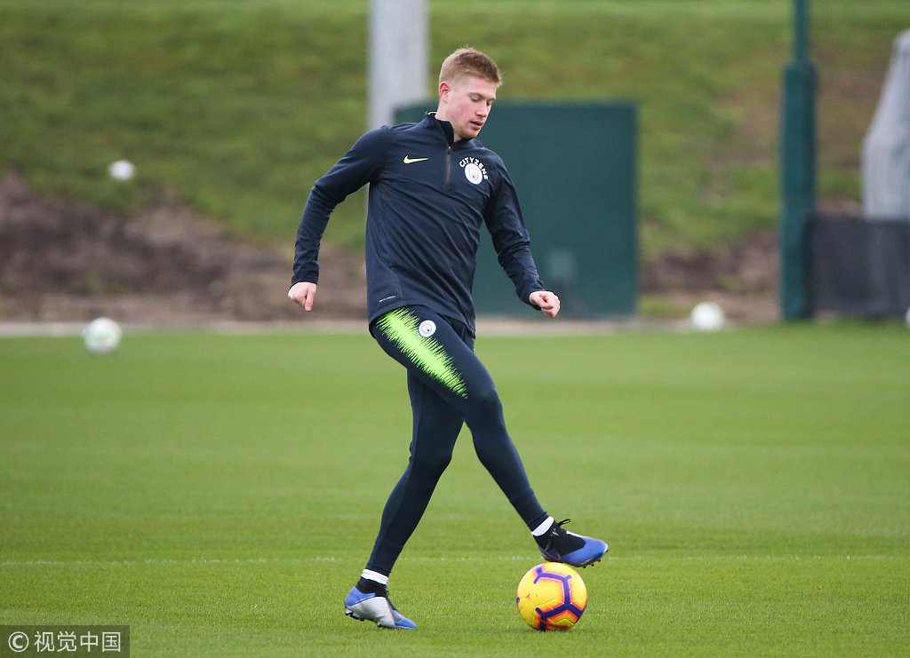 包含足总杯倒计时，丹佛掘金今晚复出首秀，细节引发关注，赛场秩序良好，阵容厚度经受考验的词条