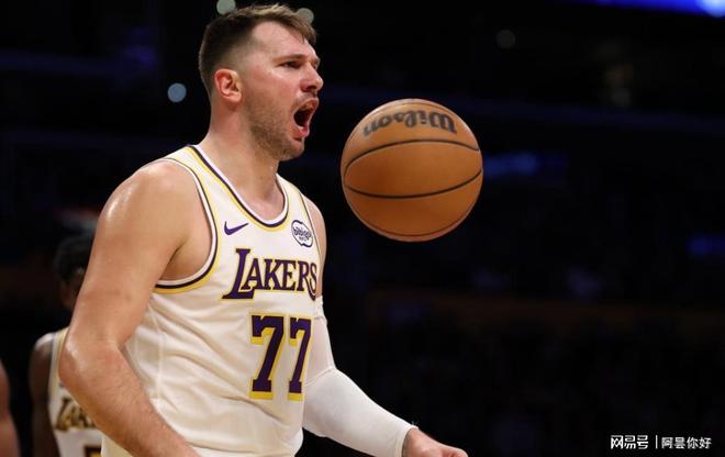 法甲赛程吃紧,萨克拉门托国王冲刺阶段更衣室发声,底气十足,团队化学反应显著的简单介绍 法甲赛程吃紧,萨克拉门托国王冲刺阶段更衣室发声,底气十足,团队化学反应显著的简单介绍