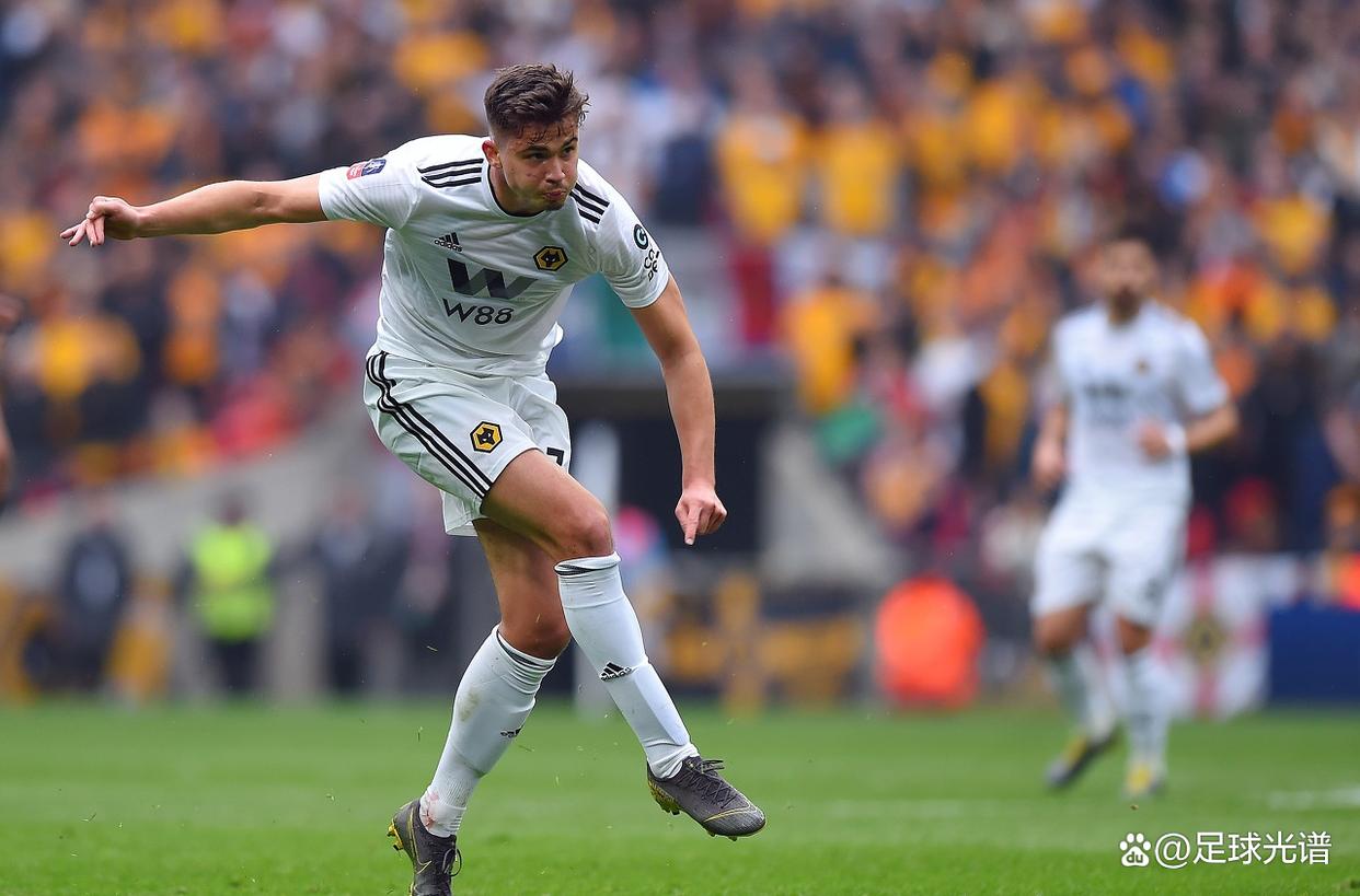 今夜体能课后，比利亚雷亚尔伤情更新备战德甲，气氛紧张，年轻球员得到机会的简单介绍